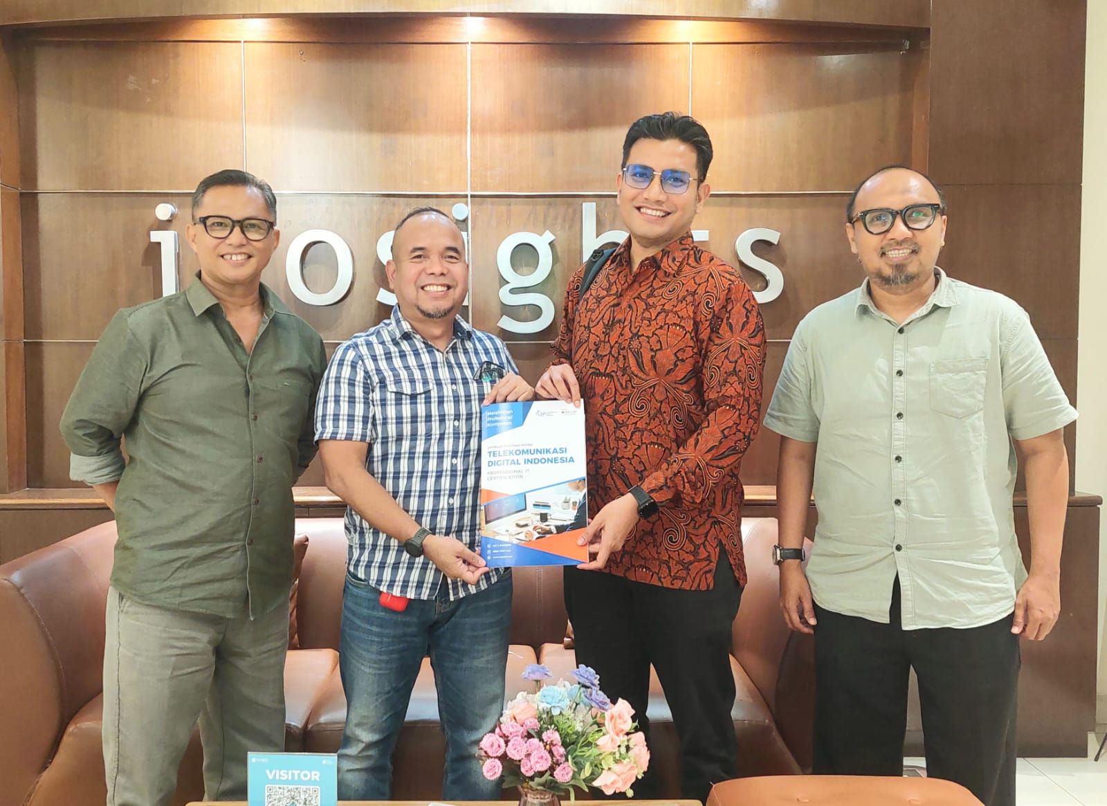 🤝 Membangun Kolaborasi untuk Pengembangan SDM Customer Experience yang Kompeten dan Berdaya Saing